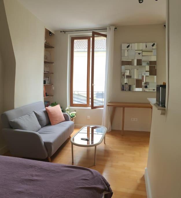 Studio Calme Et Ensoleille Entierement Renove Paris Dış mekan fotoğraf
